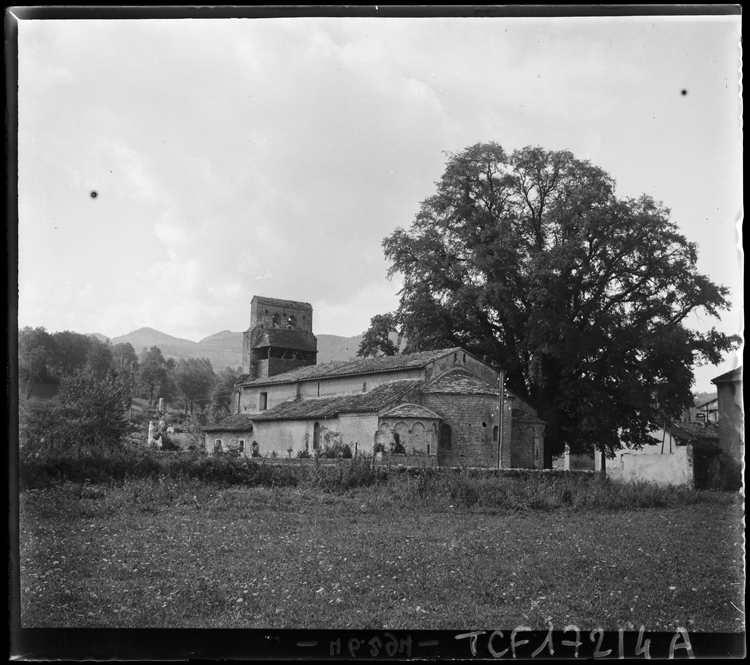 Vue générale prise depuis le chevet