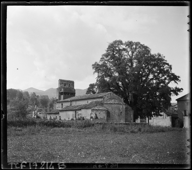 Vue générale prise depuis le chevet