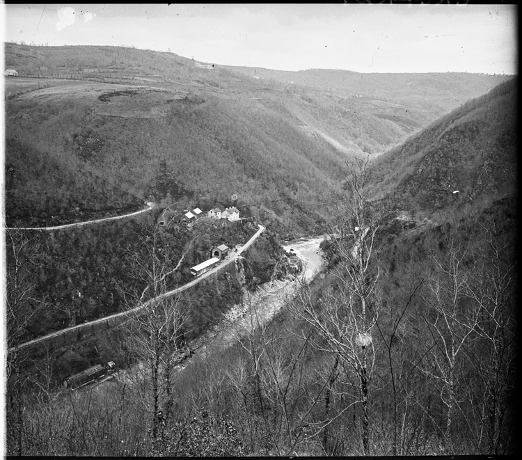 Gorges de la Truyère au pont de la Cadène