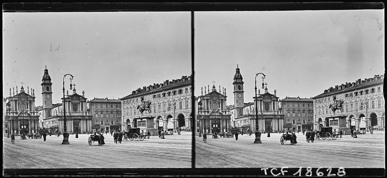 Vue d'ensemble de la place