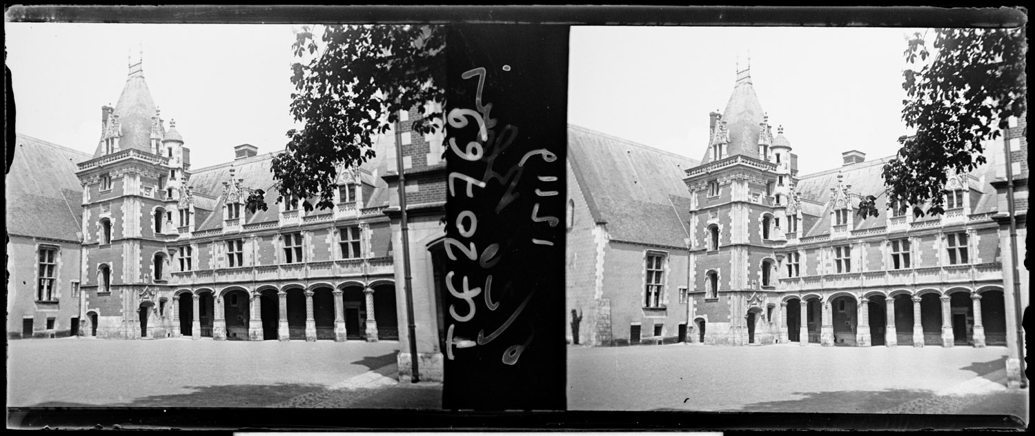 Aile Louis XII : façade sur cour