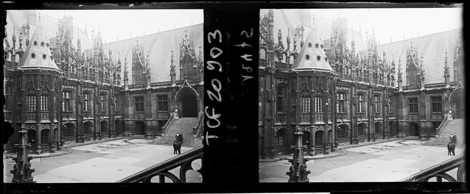 Façades sur cour intérieure