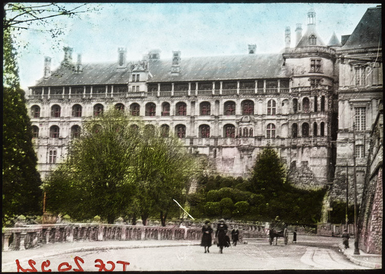 Aile François 1er vue depuis la rue