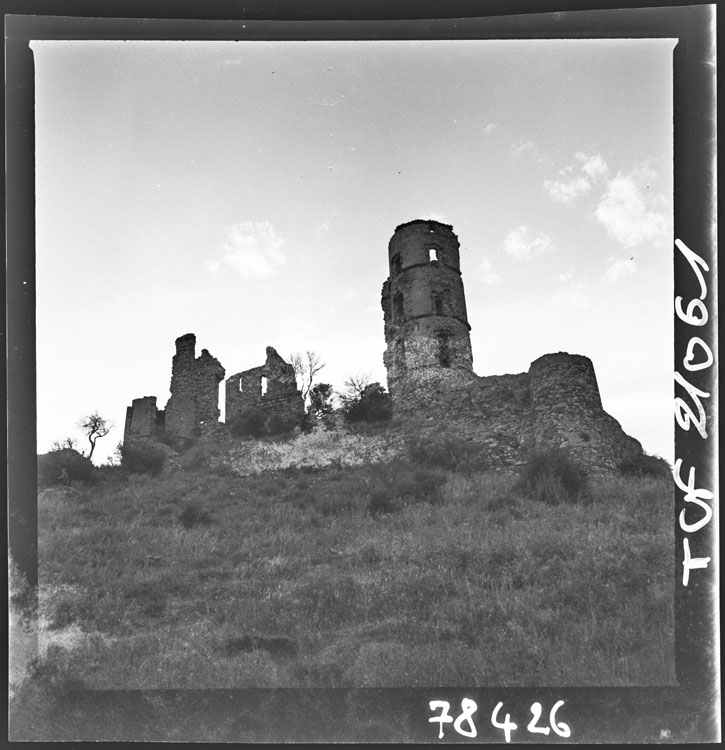 Ruines en contre-plongée