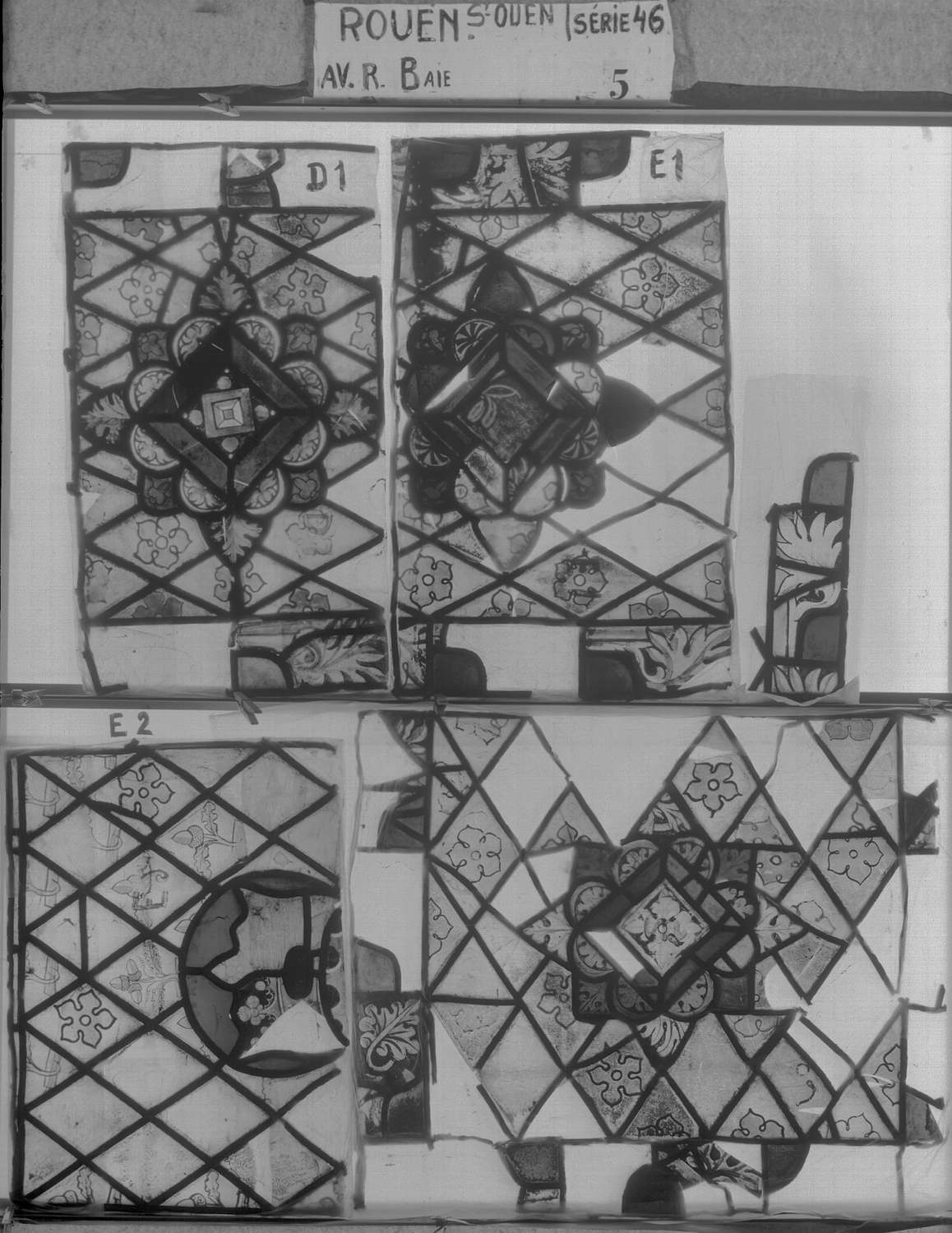 Série 46 ; Baie 5 ; Panneaux D1 - E1 - E2, 1 panneau non numéroté