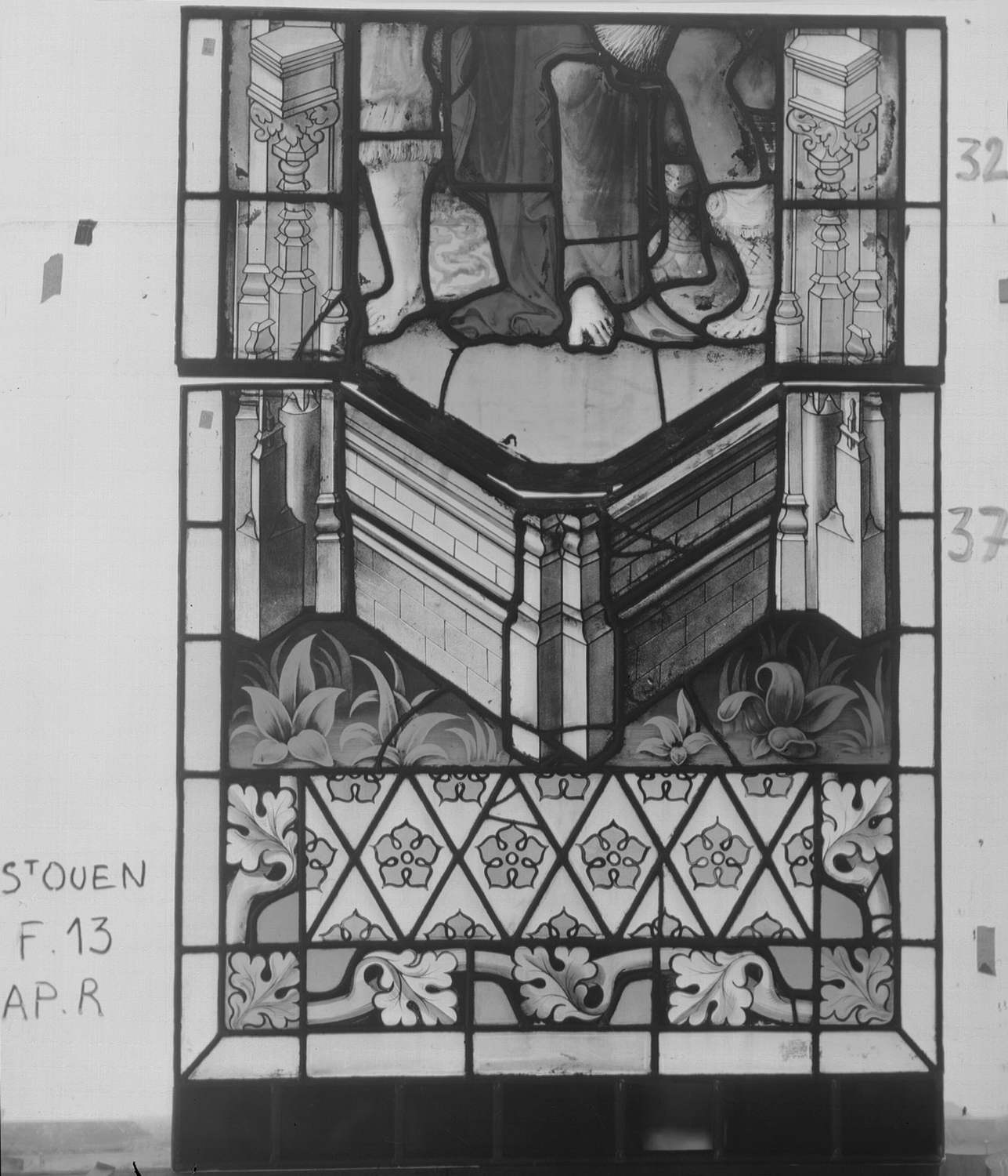 Fenêtre 13 ; Panneaux 32 - 37