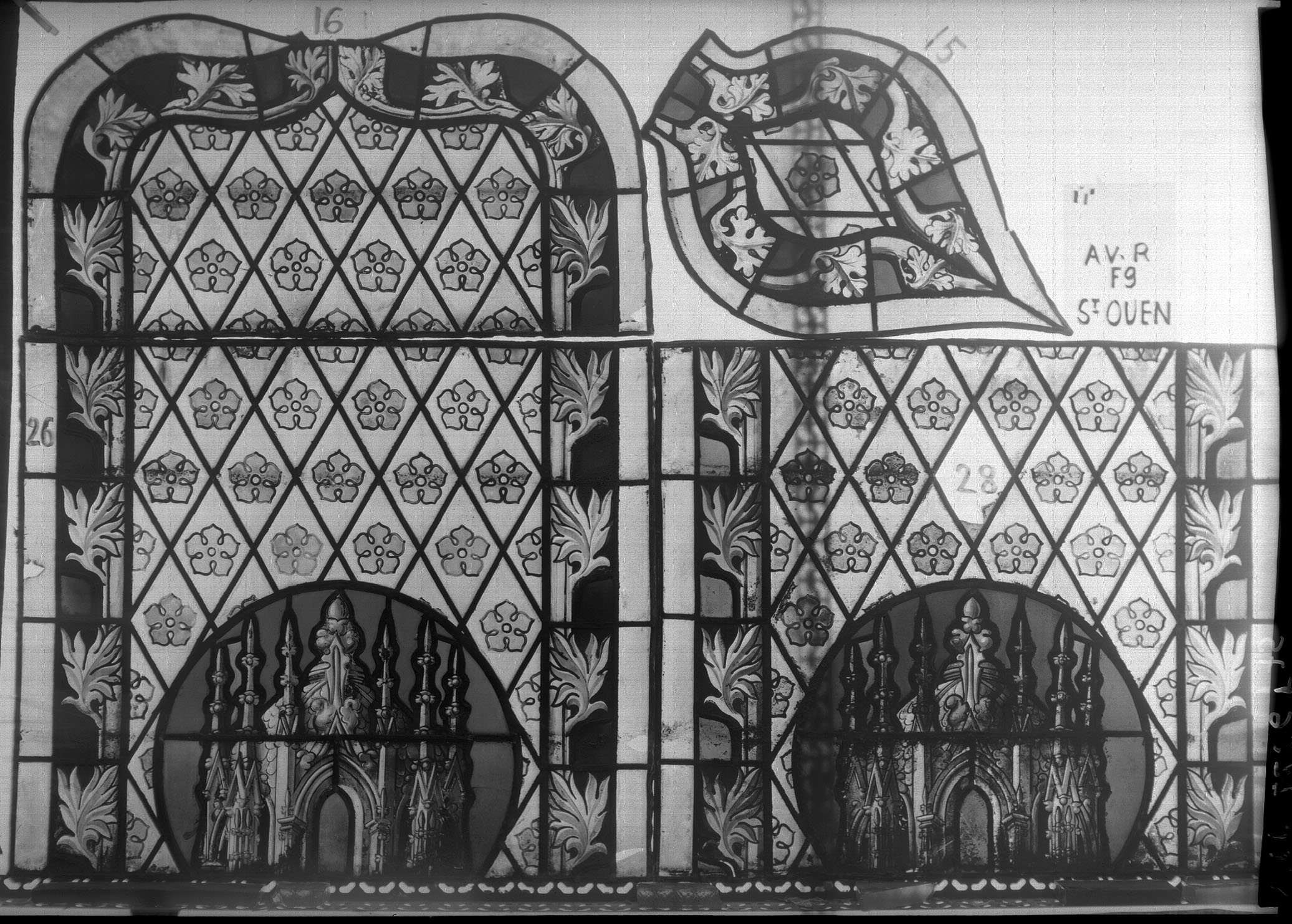 Fenêtre 9 ; Panneaux 26 – 28 ; Fragments 16 - 15