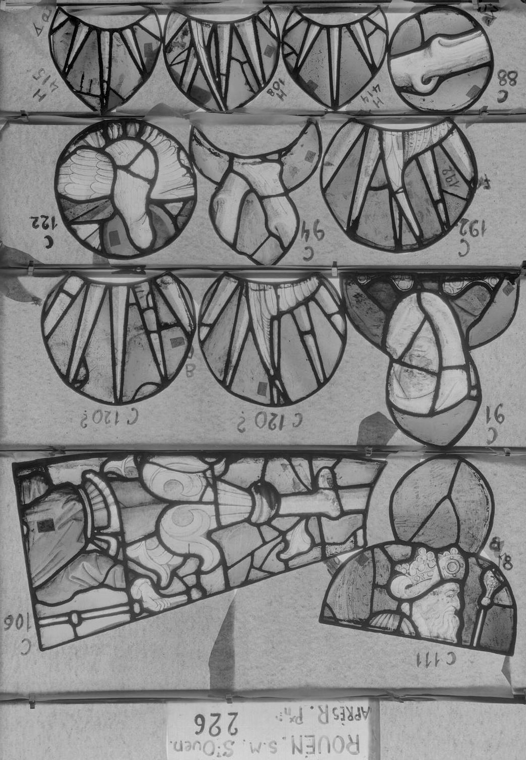 Baie 226 ; Fragments C111 – C106 – C91 – C120 (?) - C192 – C94 – C122 – C88 – H414 – H108 – H415