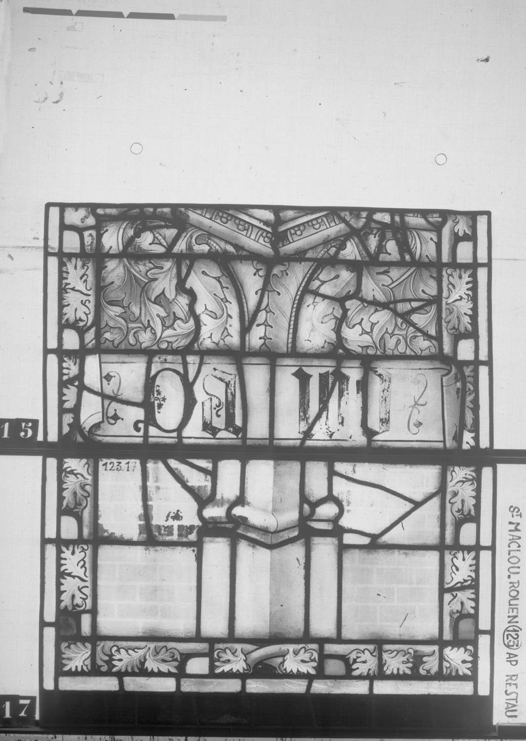 Fenêtre 123 ; Panneaux 15 - 17