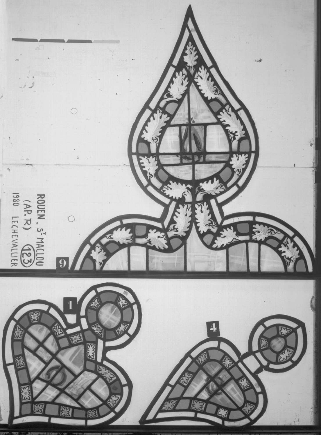 Fenêtre 123 ; Panneaux 1 - 4 - 9