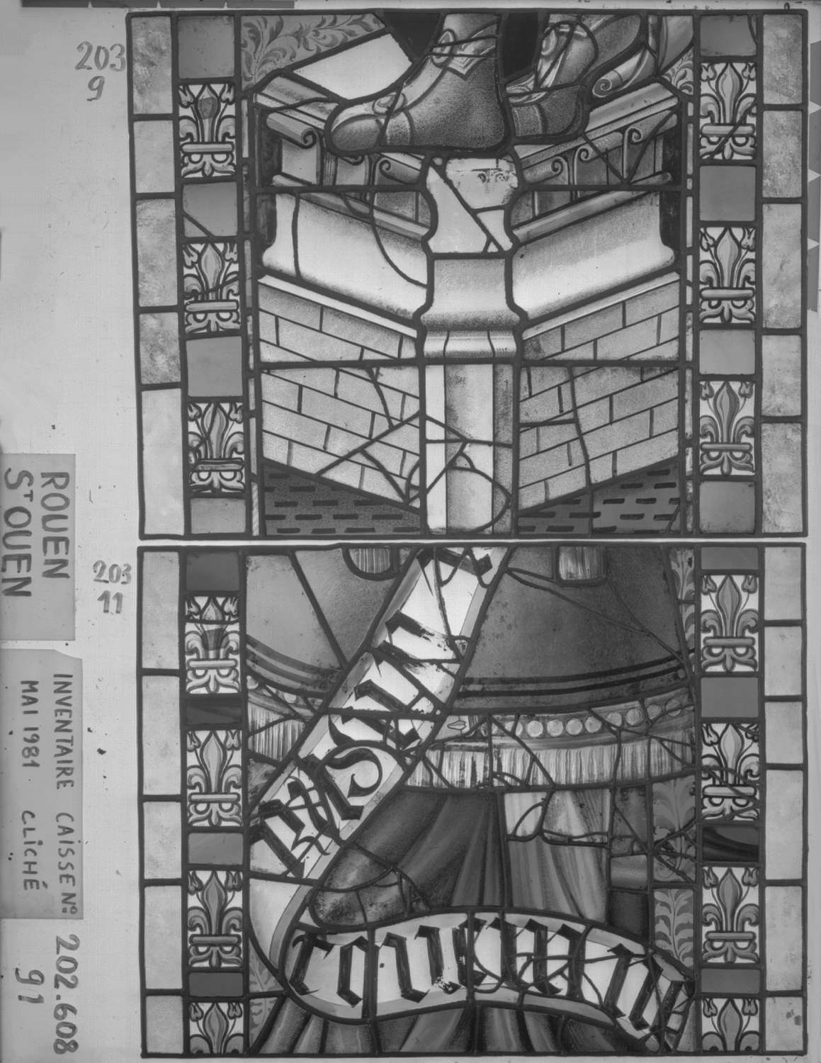 Fenêtre 203 ; Panneaux 9 – 11