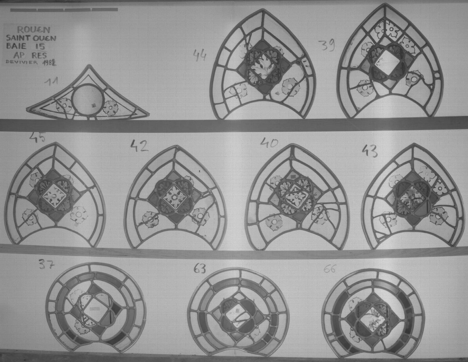 Baie 15 ; Fragments 45 - 42 - 40 - 43 - 37 - 63 - 66 - 11 - 44 - 39