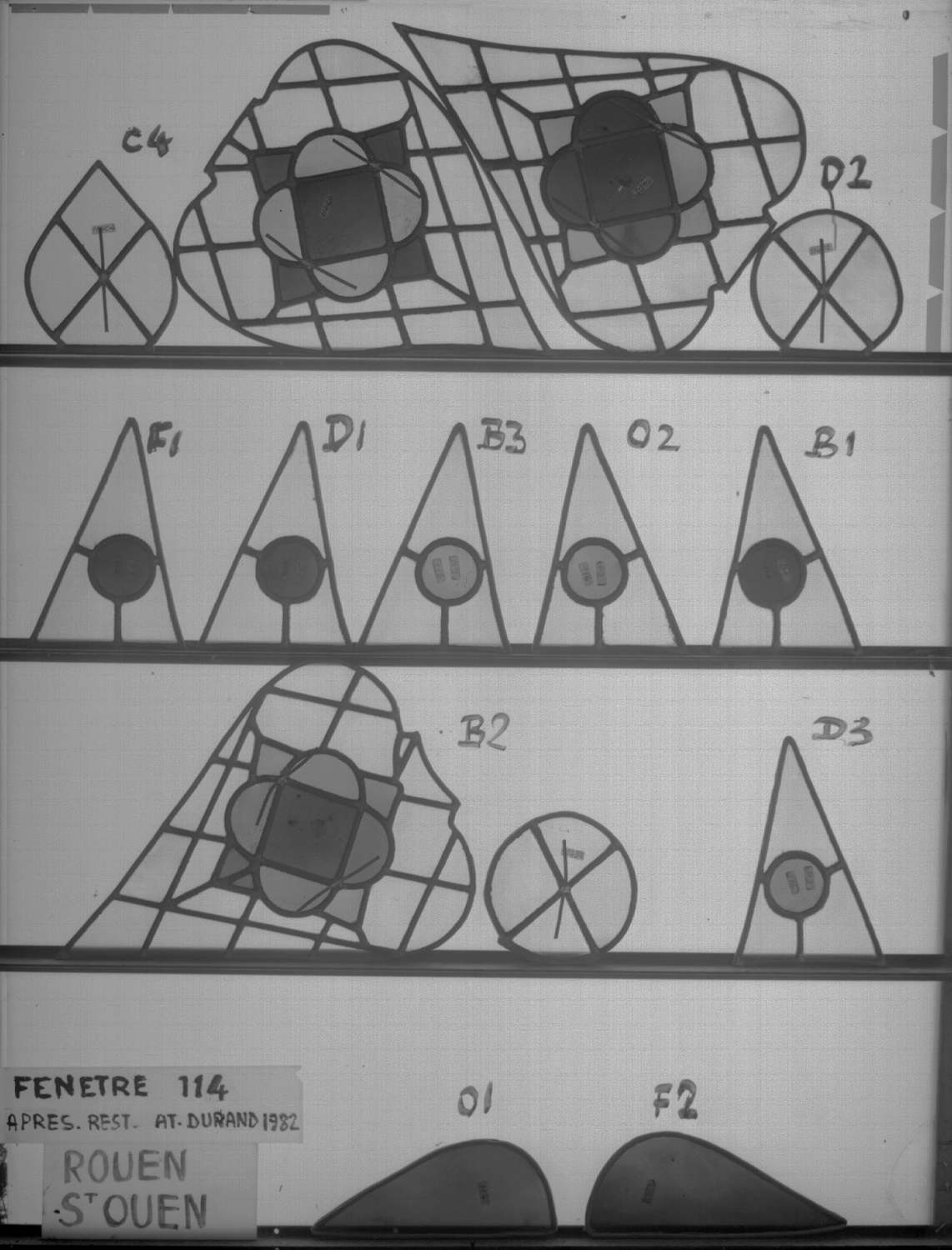 Baie 114 ; 4 fenêtres du triforium Sud de la nef ; Fragments C4 - B1 - 2 - 3 - D1 - D2 - 3 - F1 - 2 - O1 - O2