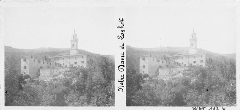 Vue d'ensemble ; sanctuaire fondé en 1656