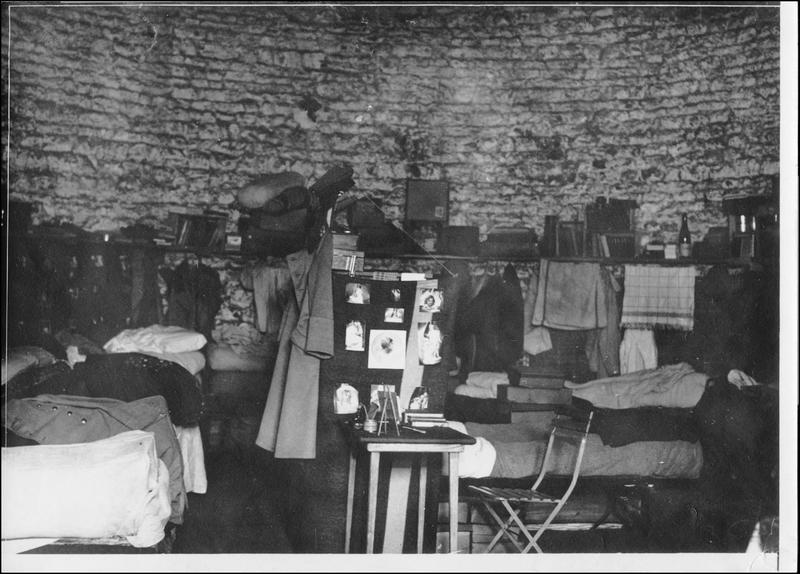 Camp d'officiers allemands. Une chambre d'officiers