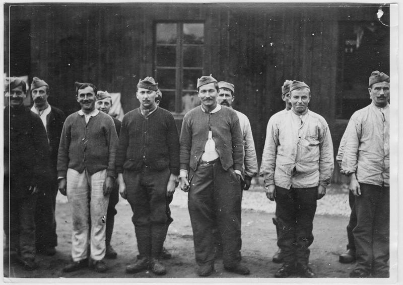 Camp de prisonniers alsaciens-lorrains. Dans le château