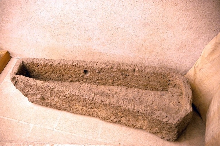 Sarcophage (S. 14) conservé au musée de l'Evêché à Limoges.