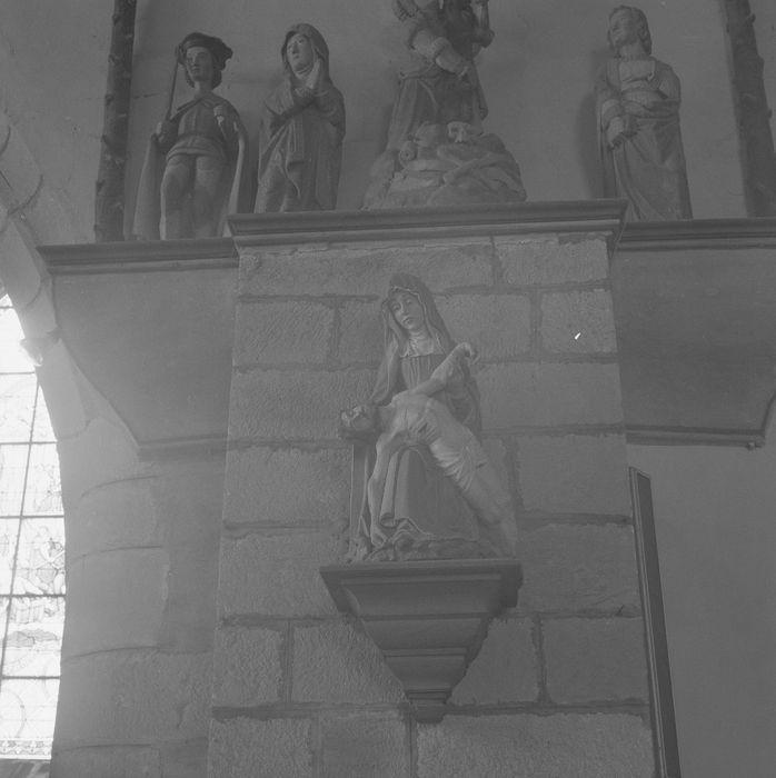 groupe sculpté : Vierge de Douleur