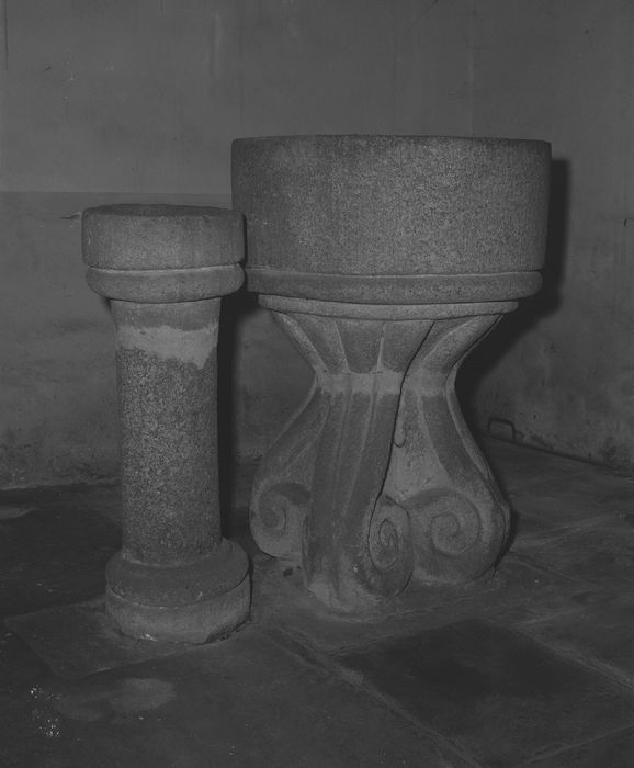 fonts baptismaux