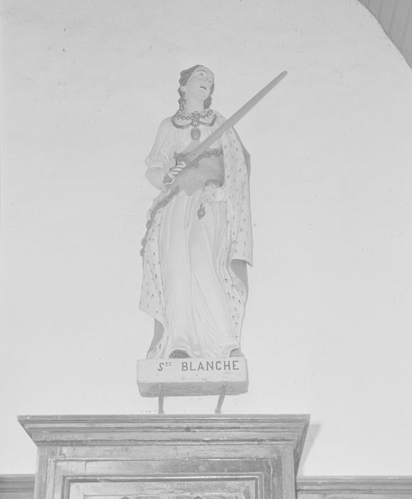 statue : sainte Blanche