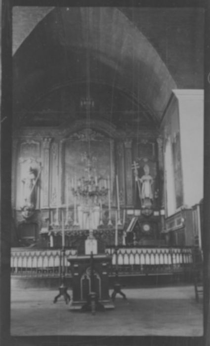 maître-autel, retable, tableau : laissez venir à moi les petits enfants, statues : saint Loup, saint Gilles