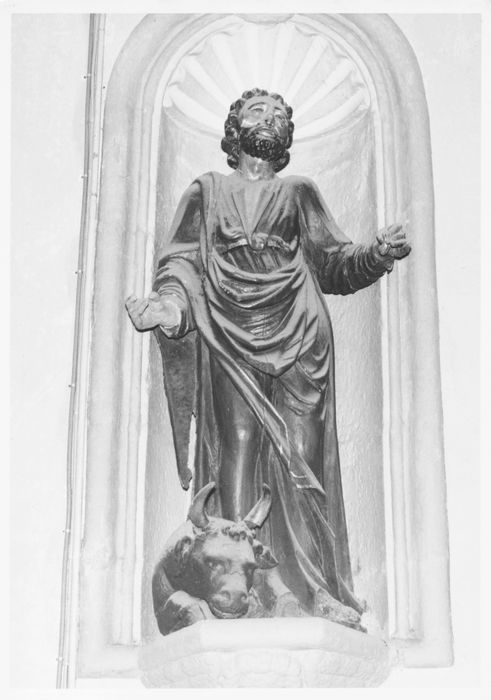 statue : Saint Luc