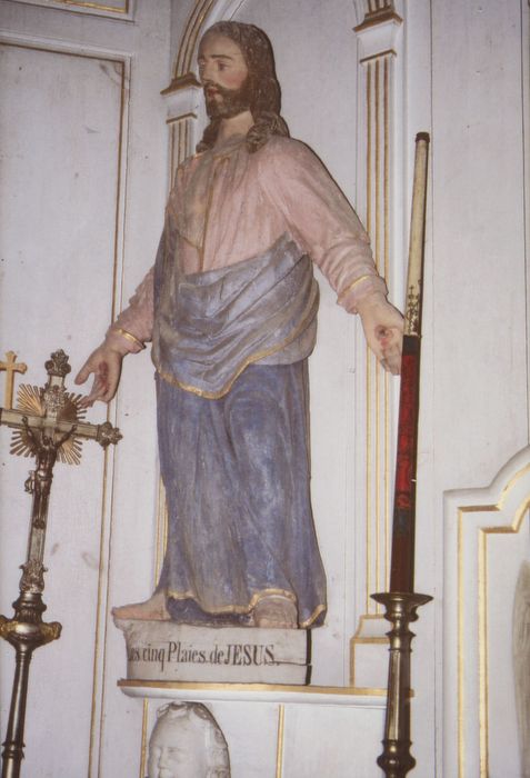 statue : Christ au cinq plaies