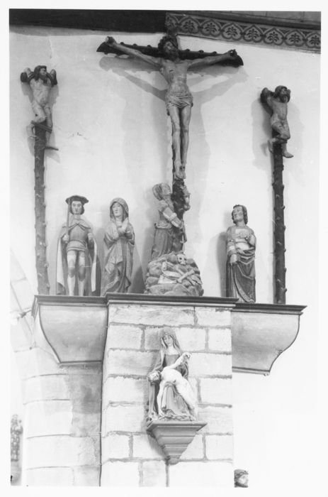 groupe sculpté : la Crucifixion
