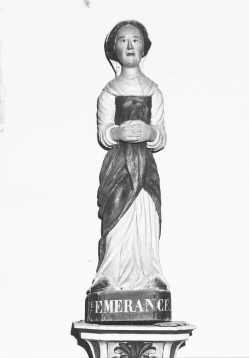 statue : Sainte Emerance