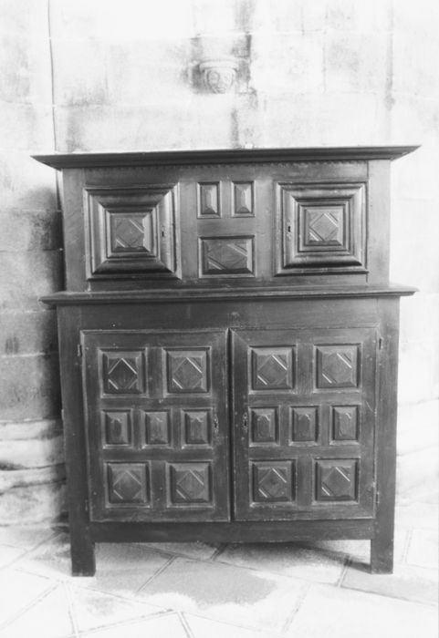 armoire de sacristie