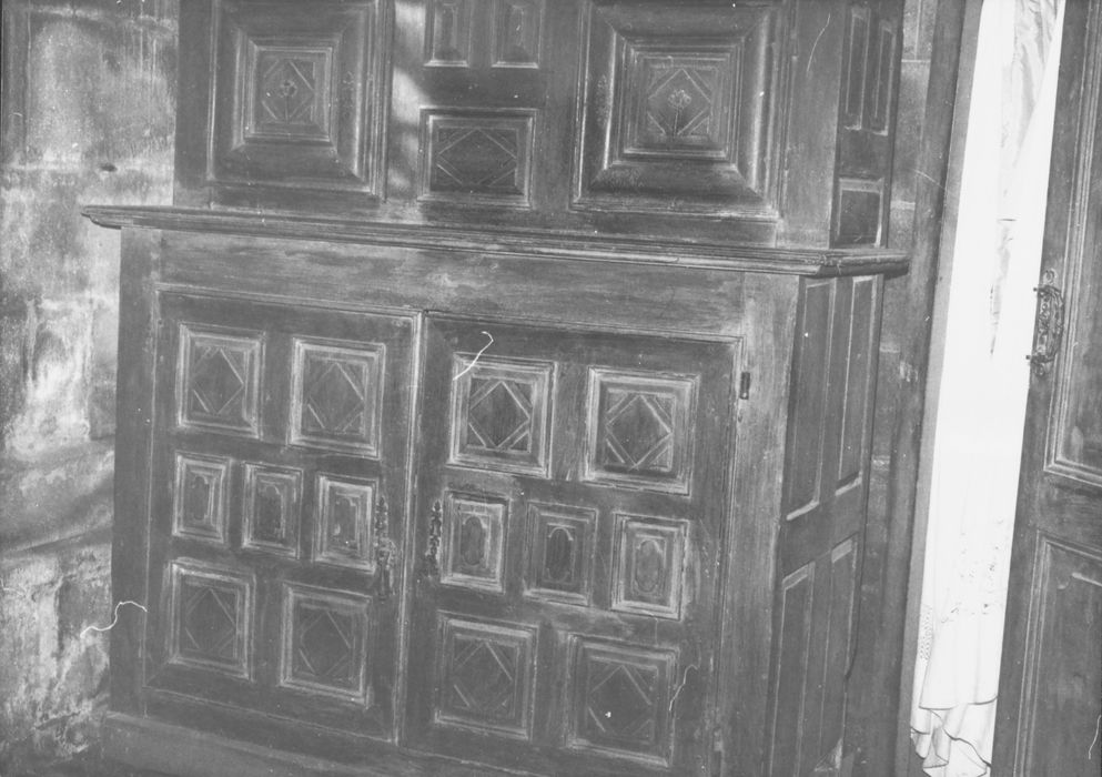 armoire de sacristie