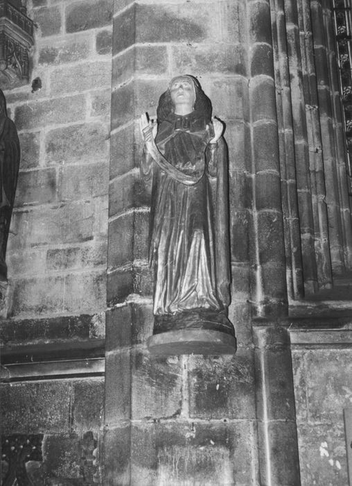 statues : Vierge de l’Annonciation