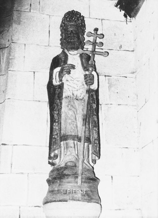 statue : Saint Pierre pape