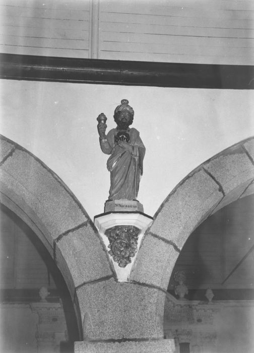 statue : Saint Nicodème
