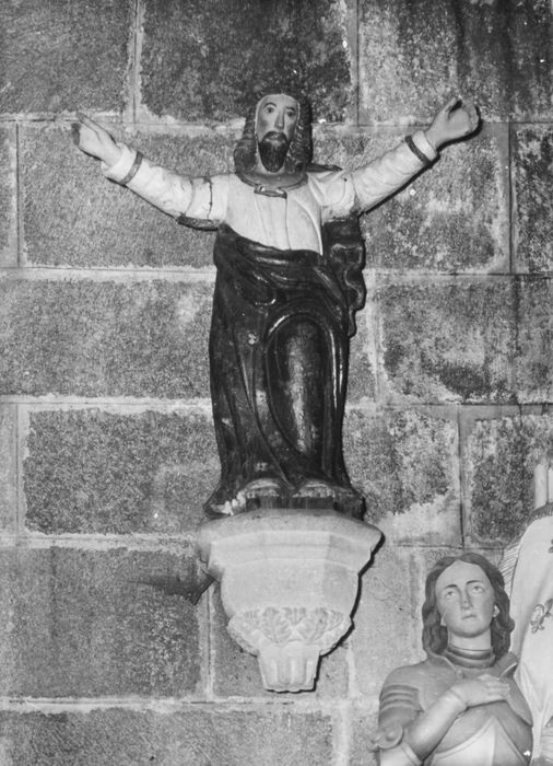 statue : Christ enseignant