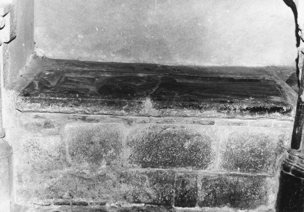 dalle funéraire de Dame Bertho, née Haydurand