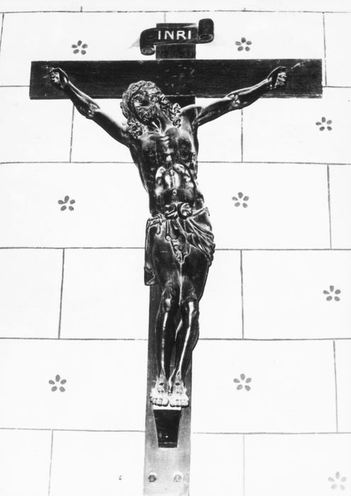 croix (crucifix) : Christ en croix
