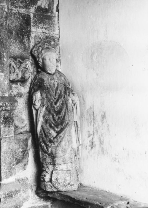 statue : Saint évêque