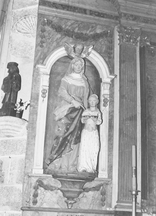 Groupe sculpté : Sainte Anne et la Vierge