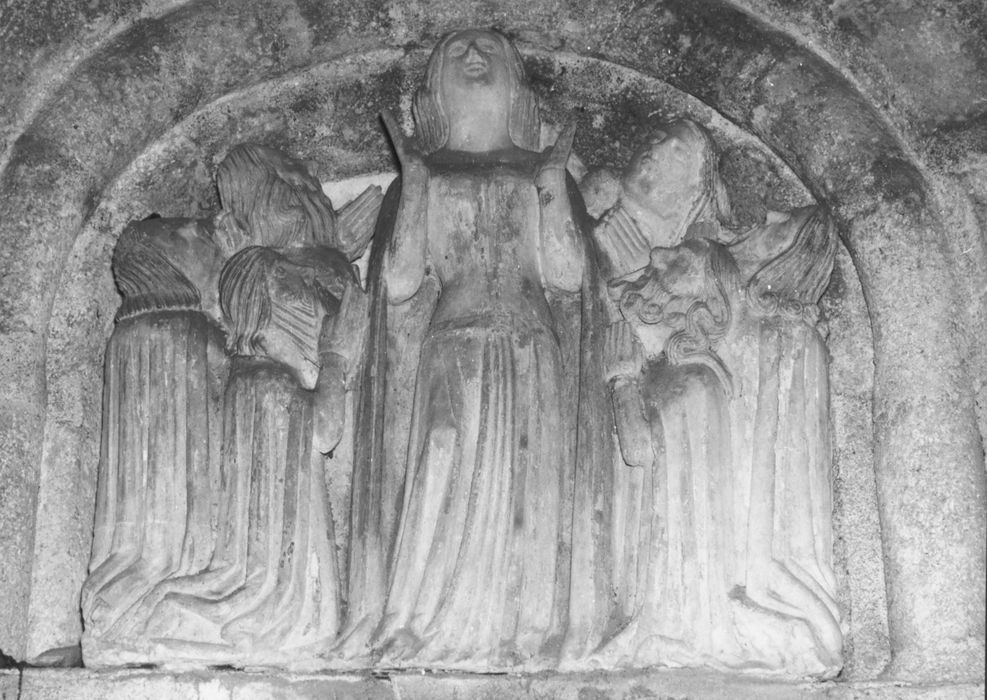 bas-relief : Assomption de la Vierge