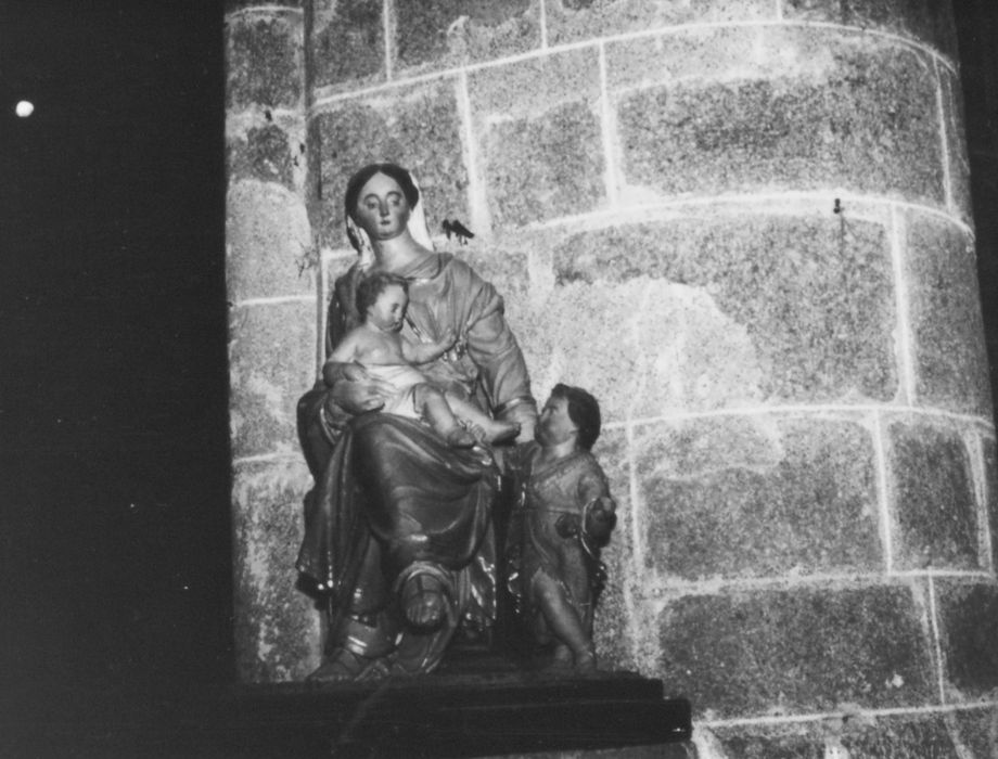 groupe sculpté : la Vierge à l'Enfant avec saint Jean-Baptiste
