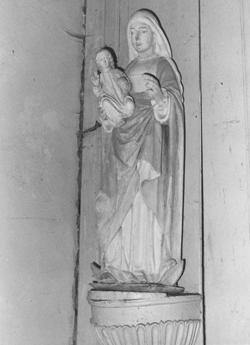 statue : Vierge à l'Enfant dite à la lune