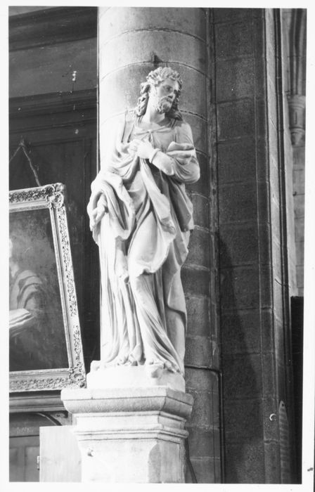 statue : Saint Jean