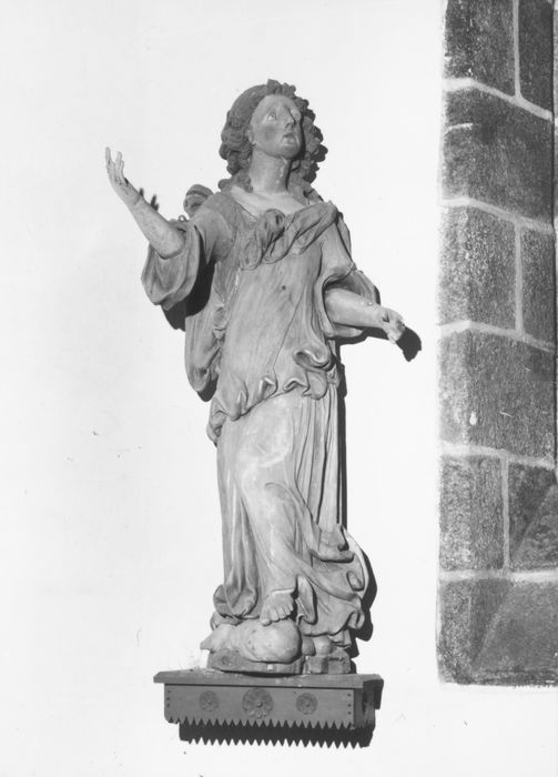 statue : Ange de l’Annonciation