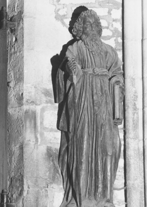 2 statues : Saint Pierre, Saint Paul