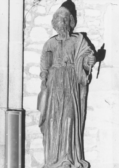 2 statues : Saint Pierre, Saint Paul