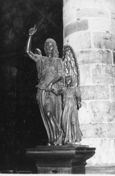 groupe sculpté : L'Ange et le jeune Tobie