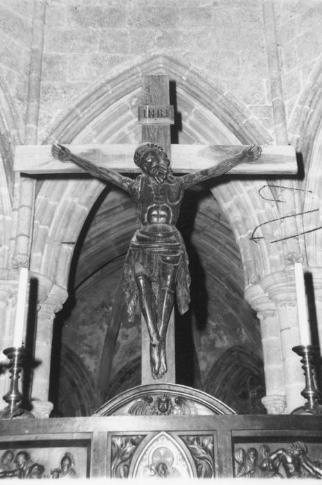 statue : Christ en croix n°6