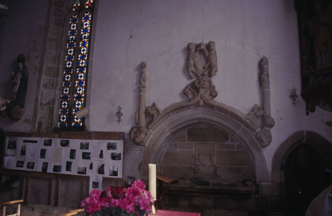 dalle funéraire de Jehan du Perrier, seigneur de Coatbersot