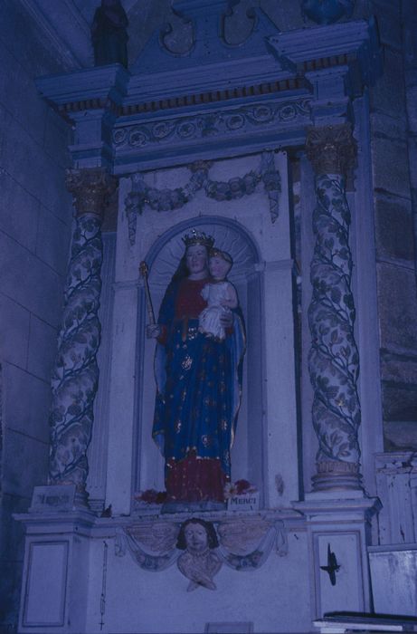 statue : Vierge à l’Enfant